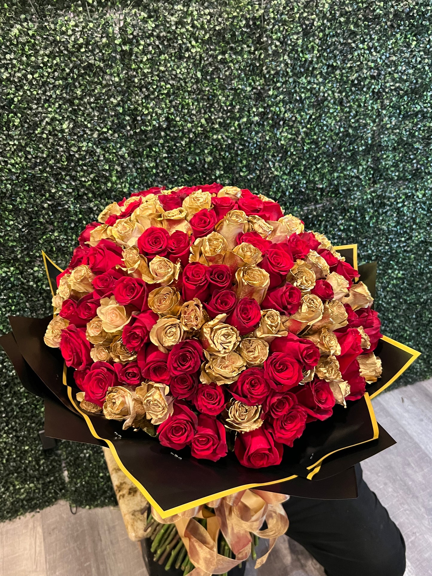 200 Hundred Red & Gold Roses