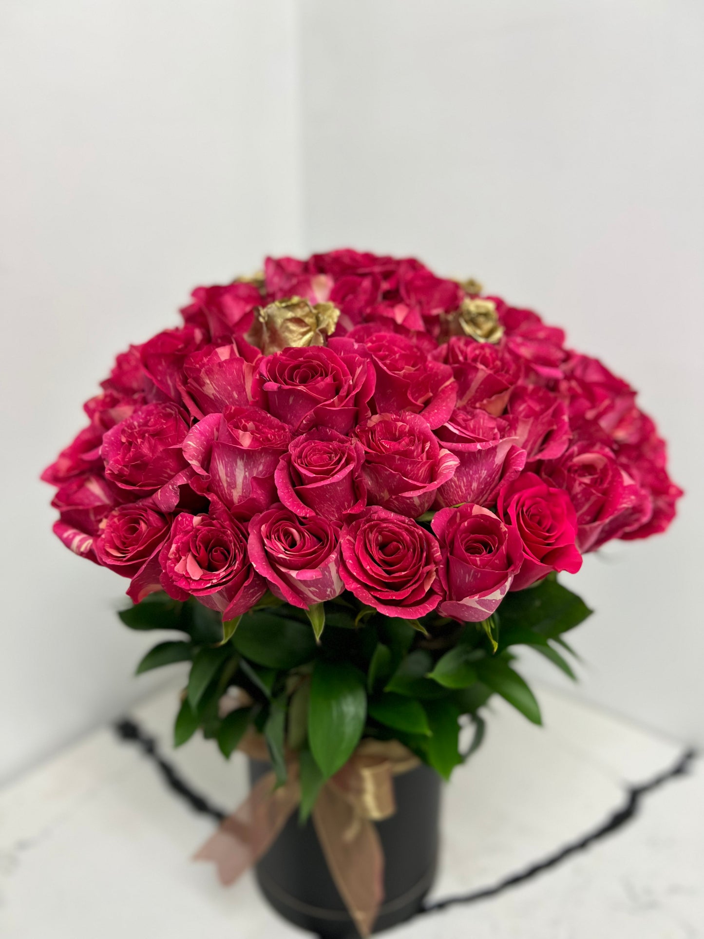 Hot pink Roses Bouquet