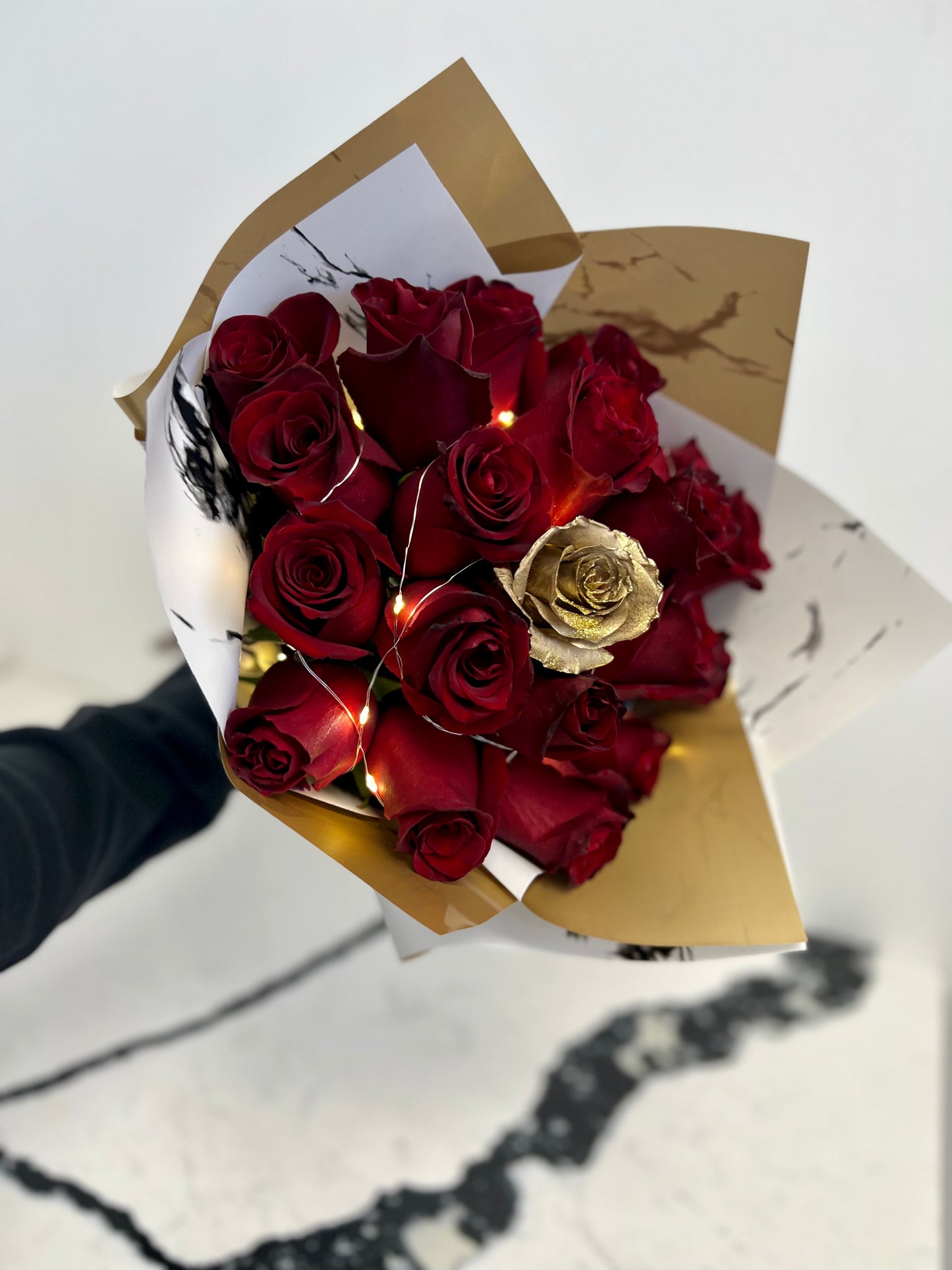 Red Roses & Gold Bouquet