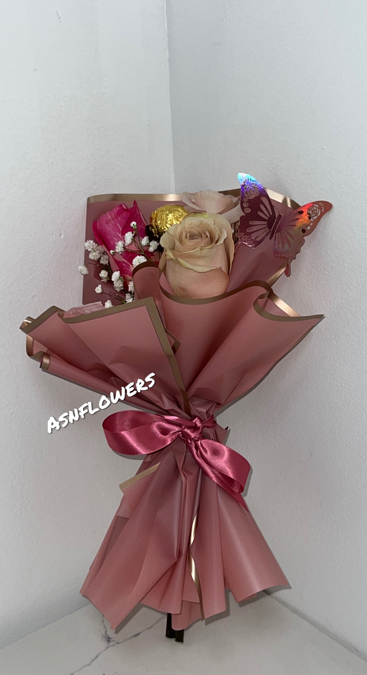 Beauty & Pink Petite Bouquet