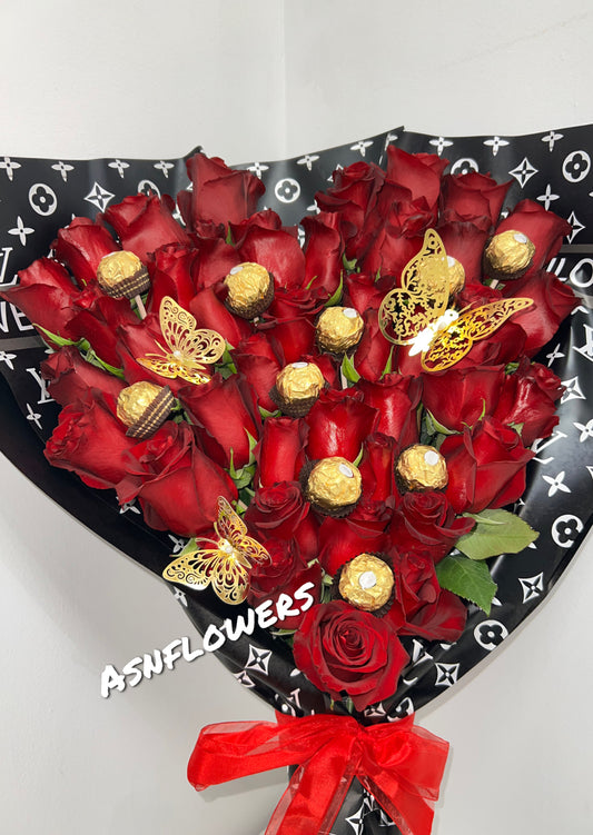 Heart shape Bouquet of Roses